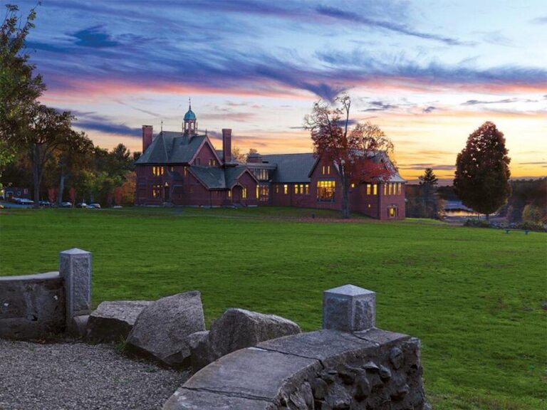 Harvard Public Library in Harvard, Massachusetts
